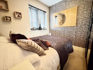 Photo 16- click for photo gallery